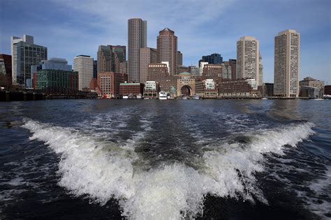 New Yorkers are looking to flee the Big Apple — and move to Boston