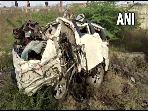 Wardha Road Accident Horrific Road Accident In Maharashtras Wardha 7