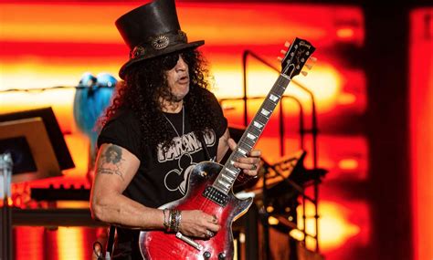 Slash confirma que Guns N’ Roses continuará lanzando nueva música ...