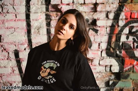 Goodwithmytongue Naked 11 Photos Leakedmodels The Fappening Leaked Photos