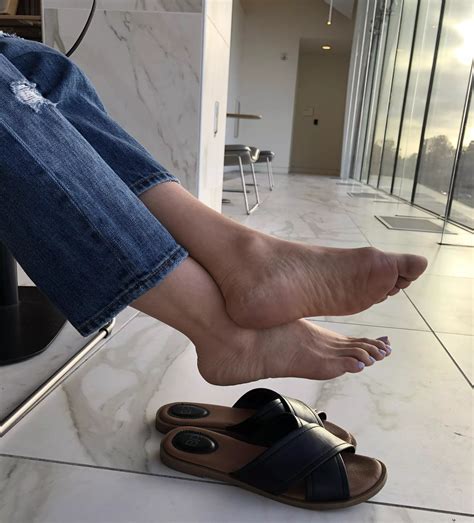 I Know You Are Staring Nudes Feet NUDE PICS ORG