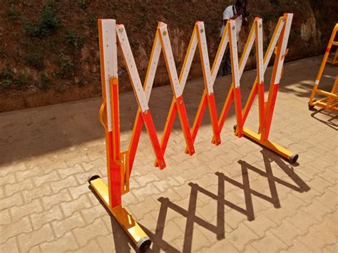 Ladwa Yellow Expandable Barriers At Rs 8990 In Bengaluru ID 20828769888