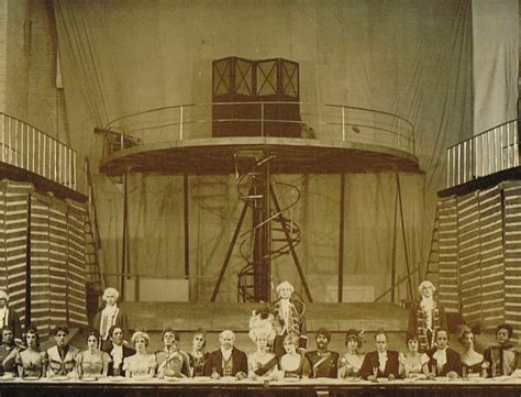 Спецпроекты • Полка