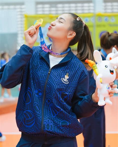 Nữ thần mới bóng chuyền Thái Lan hot girl cao m xinh như mộng