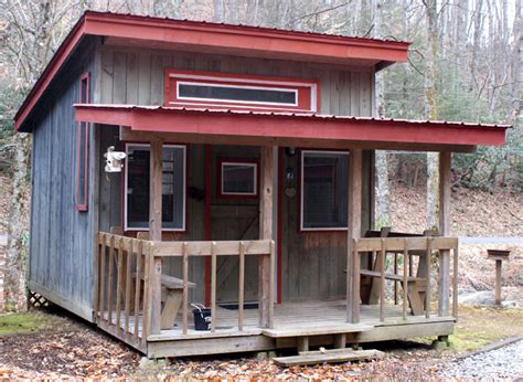 Hostel Profile Black Bear Resort In Hampton Tn