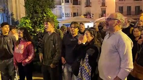 Una Protesta Contra La Pujada Dels Impostos Interromp El Ple D Igualada