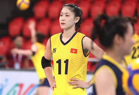 Hot girl bóng chuyền Kiều Trinh tấn công như vũ bão vẫn đẹp hút hồn hấp dẫn mọi ánh nhìn