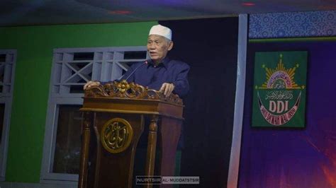 Meninggal di Madinah Arab Saudi, Berikut Profil dan Pesan Teduh KH Nur ...