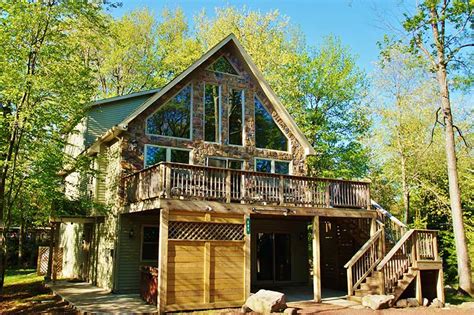 Luxury Cabins Poconos