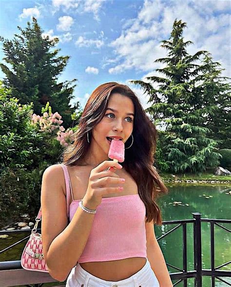 Ава или просто пост💕💞 | Girl photography, Popular people, Girl