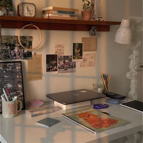 cozy college room decor ideas small desk aesthetic college desk