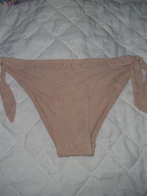 H M Nude Bottom Swimwear Women S Fashion Swimwear Bikinis Swimsuits On Carousell