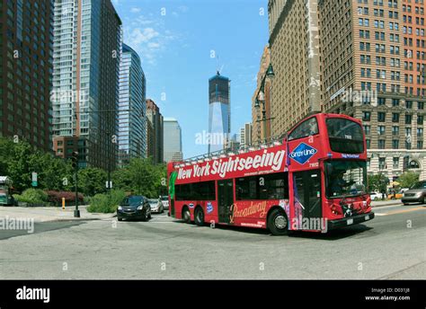 Sightseeing bus new york hi-res stock photography and images - Alamy