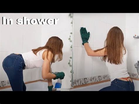 Brunette Modelly Channel