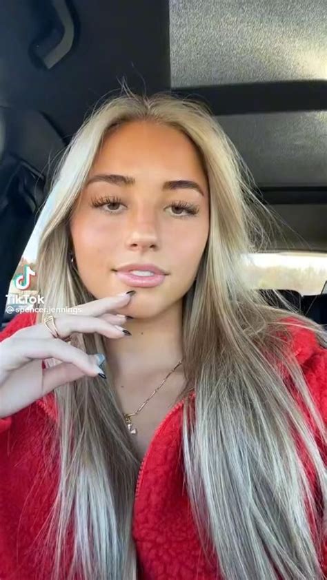 Pin By Gracie On Tiktoks Video Really Pretty Girl Blonde Hair Looks Just Girl Things