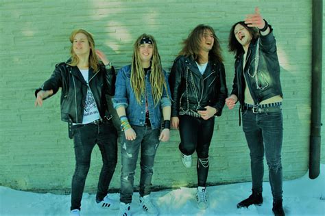 Defender - Encyclopaedia Metallum: The Metal Archives