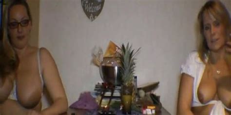 Smoking BBW And Friend Tnaflix