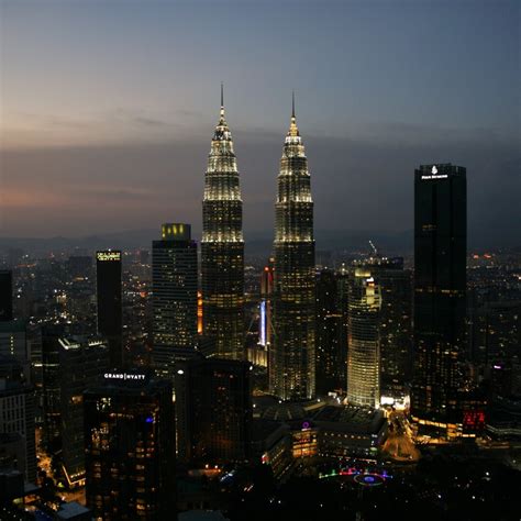 8 Best Rooftop Bars In Kuala Lumpur With Scenic Views | Expatolife