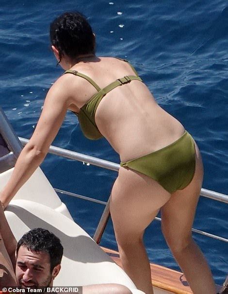 Charli Xcx Shows Off Her Incredible Figure In An Olive Green Bikini In Positano Daily Mail Online
