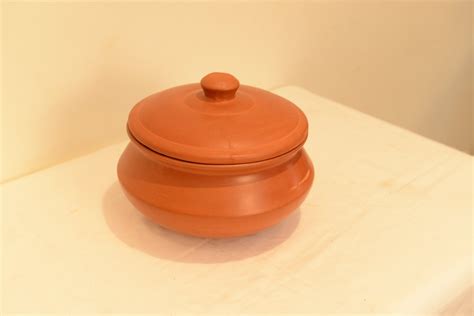 Reddish Brown Clay Biriyani Pot, Size: 1 Liter at Rs 80/piece in ...