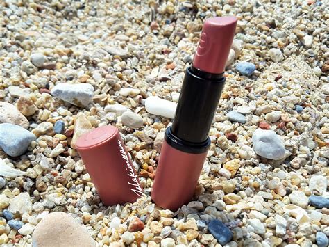 Essence Nude Long Lasting Lipstick Uzun Süre Dayanıklı Nude Ruj Cool Nude