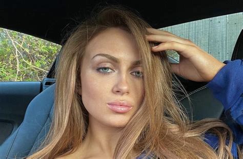 Maisie Smith Goes Viral For Dropping Boob Bikini Thirst Traps Page Of BlackSportsOnline