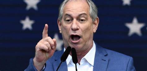 Ciro Gomes propõe programa de renda mínima de R 1 mil saiba quem se