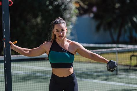 Alpha Babe Training By Camille Leblanc Bazinet In TrainHeroic