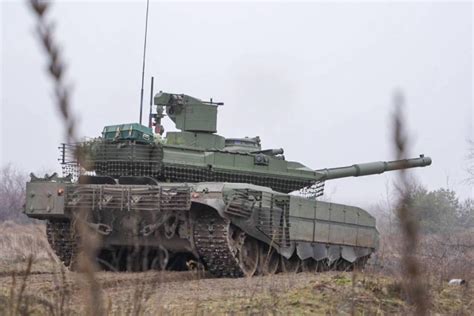 T-90 Tank with New Turret, Engine Delivered to Russian Forces