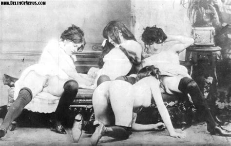 Vintage Lesbian Porn