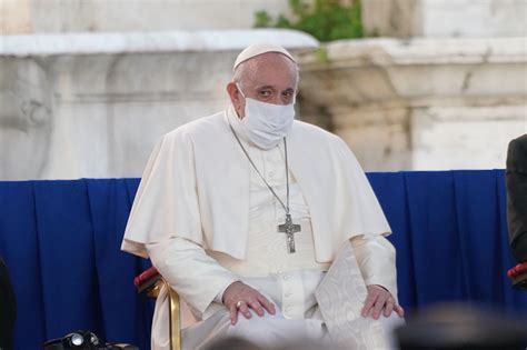 Vaticano No Alla Benedizione Delle Coppie Gay Il Primato Nazionale