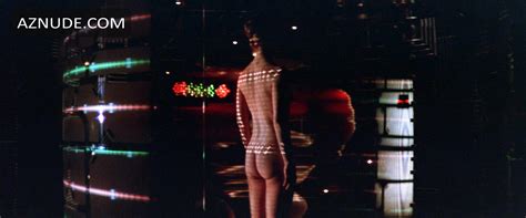 TERRI WELLES Nude AZNude