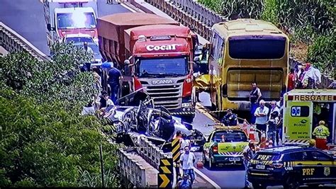 Após acidente grave na BR 050 pista foi liberada para passagem de