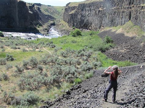 Flitzy Phoebie: Camping at Palouse Falls