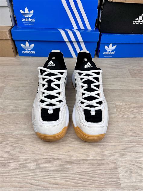 Кроссовки волейбольные Adidas Bigroar 3 Adiprene мужские белые 44р ...