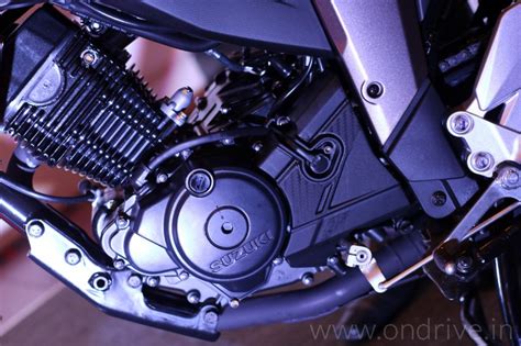 Suzuki Gixxer The Cc Naked Bike With Promising Features Look