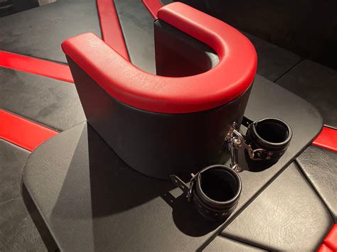 Rimming / Queening Chair - Etsy.de