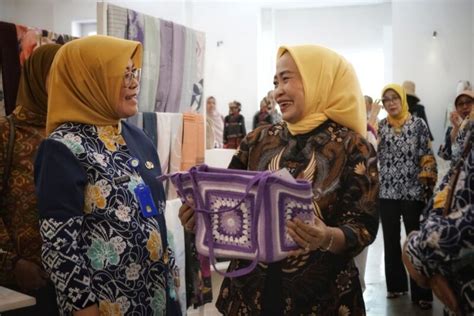 Mendunia Produk Kota Bandung Bakal Hadir Di Negeri 4 Musim