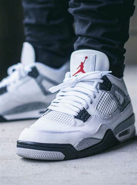 Air Jordan 4 Retro Cement | SOLETOPIA