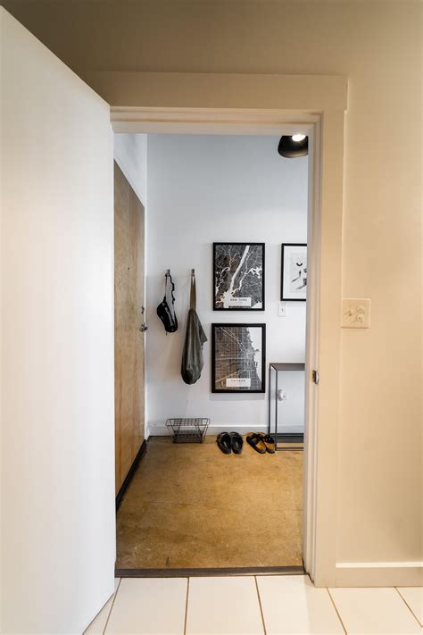 Contactless drop offs will simplify anntaylor loft returns soon 19