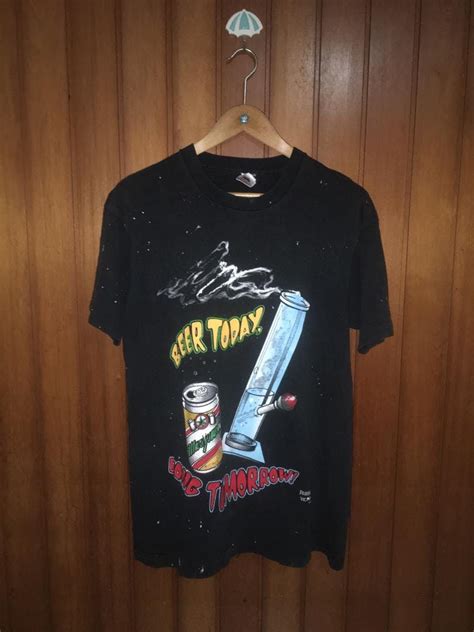 Vintage Vintage 90s Iconic Fashion Victim Tee Grailed