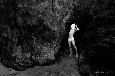 Hidden Cave Nude Soul Art Photos