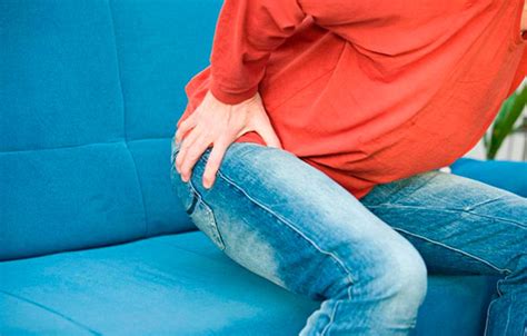 Ушиб копчика при падении: лечение, симптомы и первая помощь