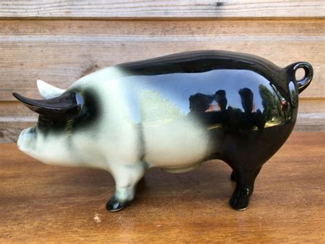 vintage glazed ceramic pottery british saddleback pig money box piggy