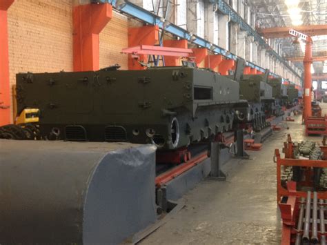 Как ведется производство боевых машин пехоты БМП-3 на ОАО ...