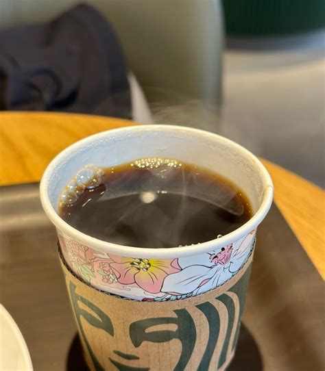 Starbucks♫米粉の抹茶ロールケーキ♡ 大人可愛くエレガントに生きたい