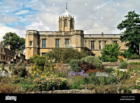 Uk Oxford Tom Tower Stock Photo Alamy