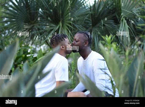 Uomini Neri Gay Che Si Bacino Immagini E Fotografie Stock Ad Alta Risoluzione Alamy