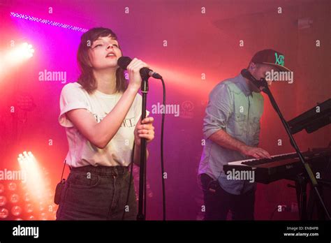 Chvrches Lbum Debut Los Huesos De Lo Que Usted Cree Lanzamiento En