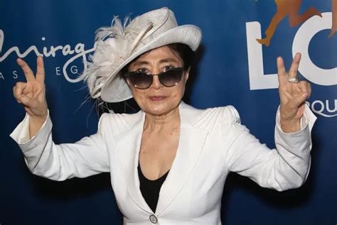 Yoko Ono net worth - Bulsit